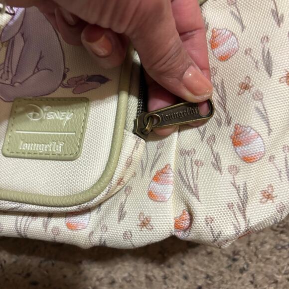 Loungefly Disney Backpack Canvas Winnie the Pooh - Picture 8 of 8